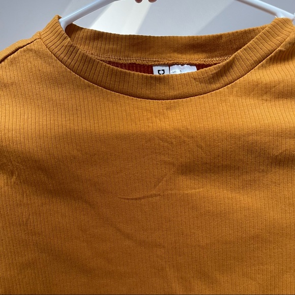 H&M short sleeve crop top (Brand new) - Picture 3 of 6